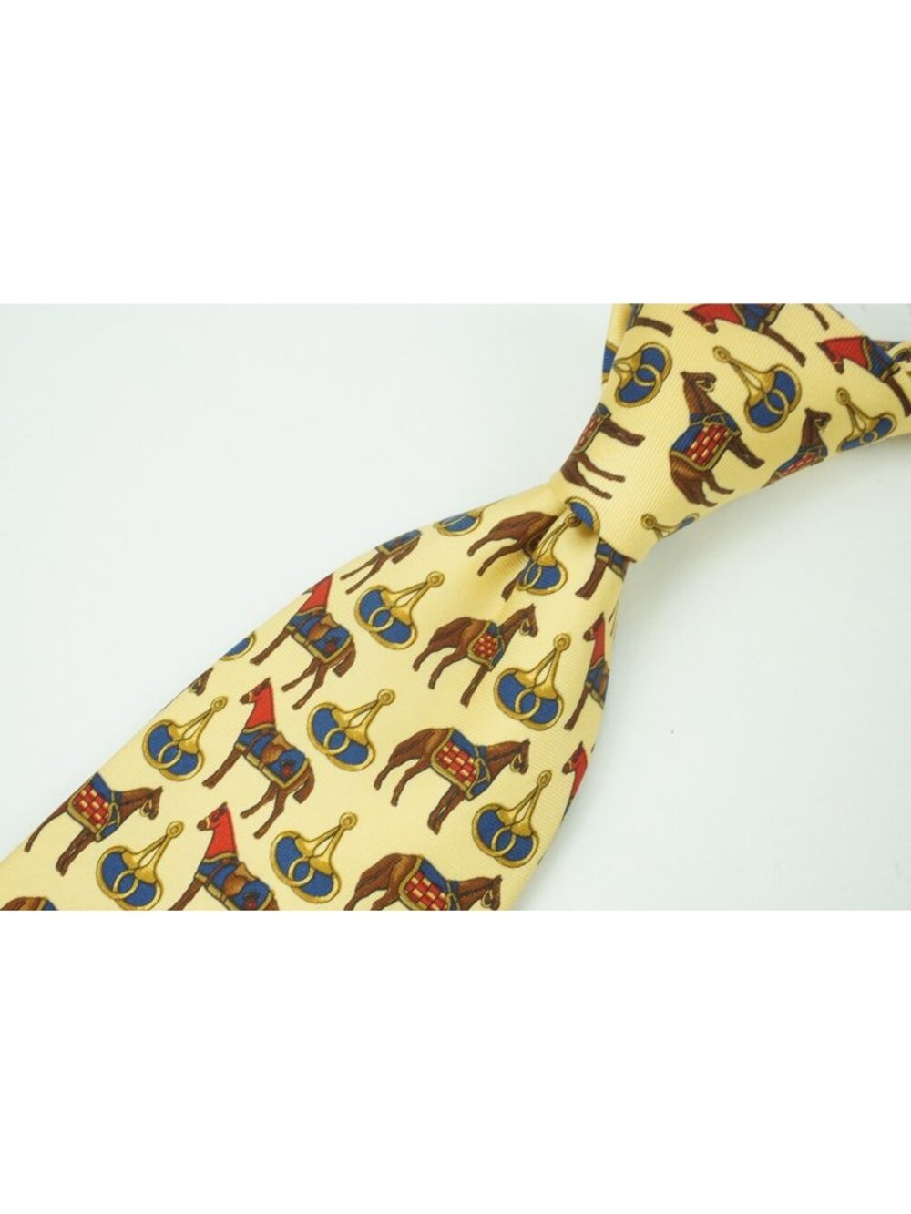 New & Lingwood Pale Yellow Royal Armored Horse 100% Silk Tie